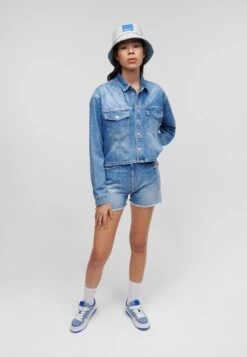 Karl Lagerfeld Jeans Klj Hr - Shorts Vaqueros - Light Blue Sequins -OXMO Ventas 02a9ec7823814f15a943da578cbf6da1