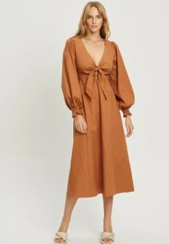 Munroe - Vestido Informal - Tan