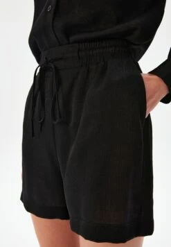 Vicki - Shorts - Black -OXMO Ventas 09021d99de0d4e0f925a227771fe8a2f