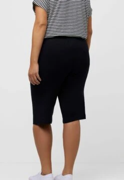 Ulla Popken ElastikbundTaschen - Shorts - Dunkles Marine -OXMO Ventas 13e199fe5fe142d1ae08ba1ec1f06c84