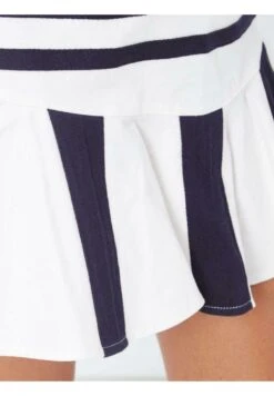 Falda Acampanada - Azul Marino -OXMO Ventas 189efc7ccdef41518a2ce1b2f8c7c2d7