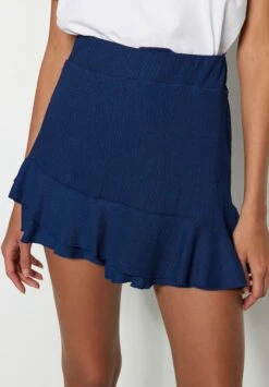 Trendyol Shorts - Navy Blue -OXMO Ventas 22b45db6e58a4c83b8ff65f5fe827242