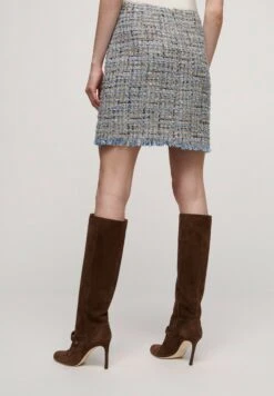 LUISA SPAGNOLI Fedina - Minifalda - Var Celeste -OXMO Ventas 28ecc4779e974e17834addcd0c08853c