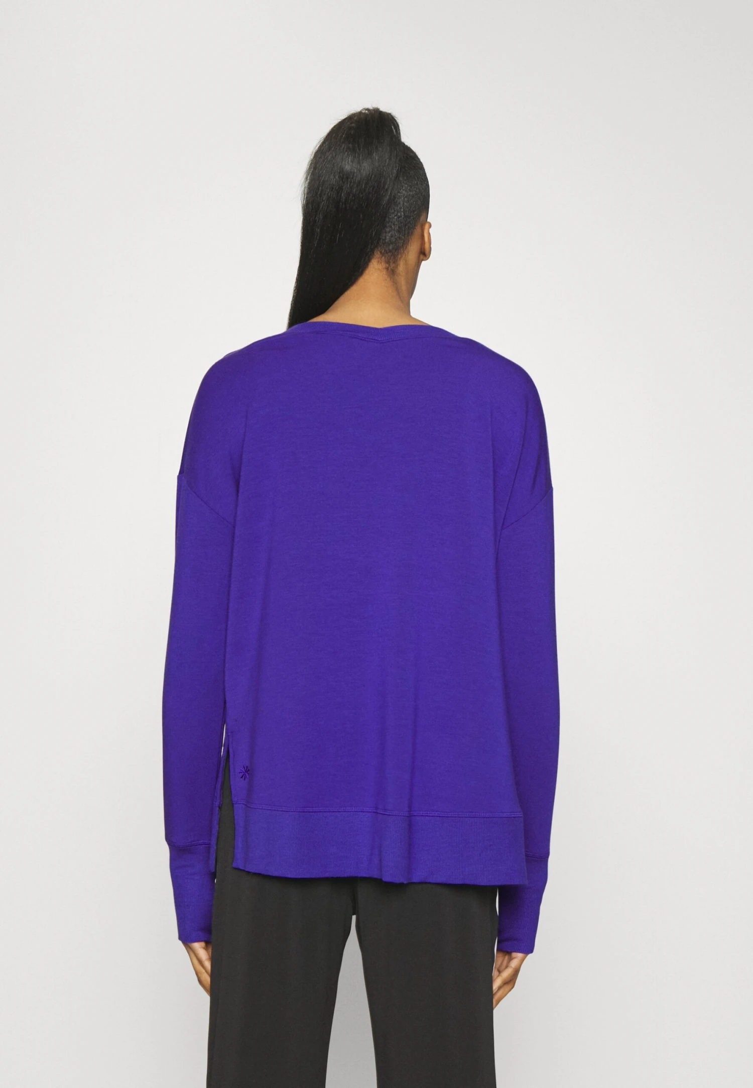Athleta Coaster Luxe V Neck - Sudadera - Noble Blue 5 Athleta Coaster Luxe V Neck - Sudadera - Noble Blue - Imagen 3