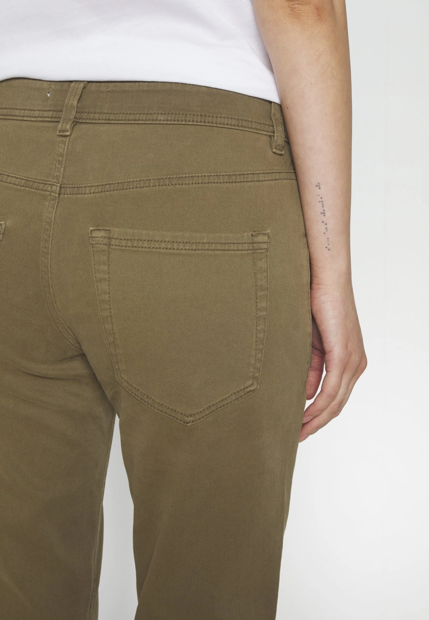 Marc O'Polo Trouser Boyfriend Fit Cropped Length - Vaqueros Slim Fit - Forest Floor 9 Marc O'Polo Trouser Boyfriend Fit Cropped Length - Vaqueros Slim Fit - Forest Floor - Imagen 7