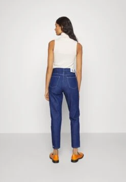 Calvin Klein Jeans Mom - Vaqueros Boyfriend - Denim Medium 11 Calvin Klein Jeans Mom - Vaqueros Boyfriend - Denim Medium -OXMO Ventas 54fa524ef98147acad1d8f239c406b76