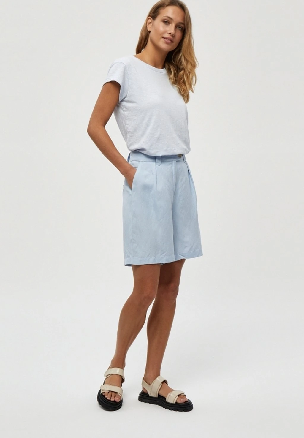 Minus Marly- Shorts - Ibiza Blue 4 Minus Marly- Shorts - Ibiza Blue - Imagen 2