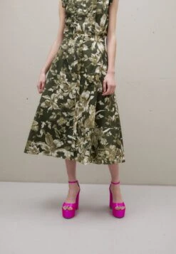 Erdem Tiered Buttoned Full Length Skirt - Falda Acampanada - Olive/Ecru