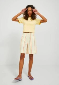 JJXX Jxliva - Shorts - Seedpearl -OXMO Ventas 75d8e63f2ea1404b9178d812d21bfceb