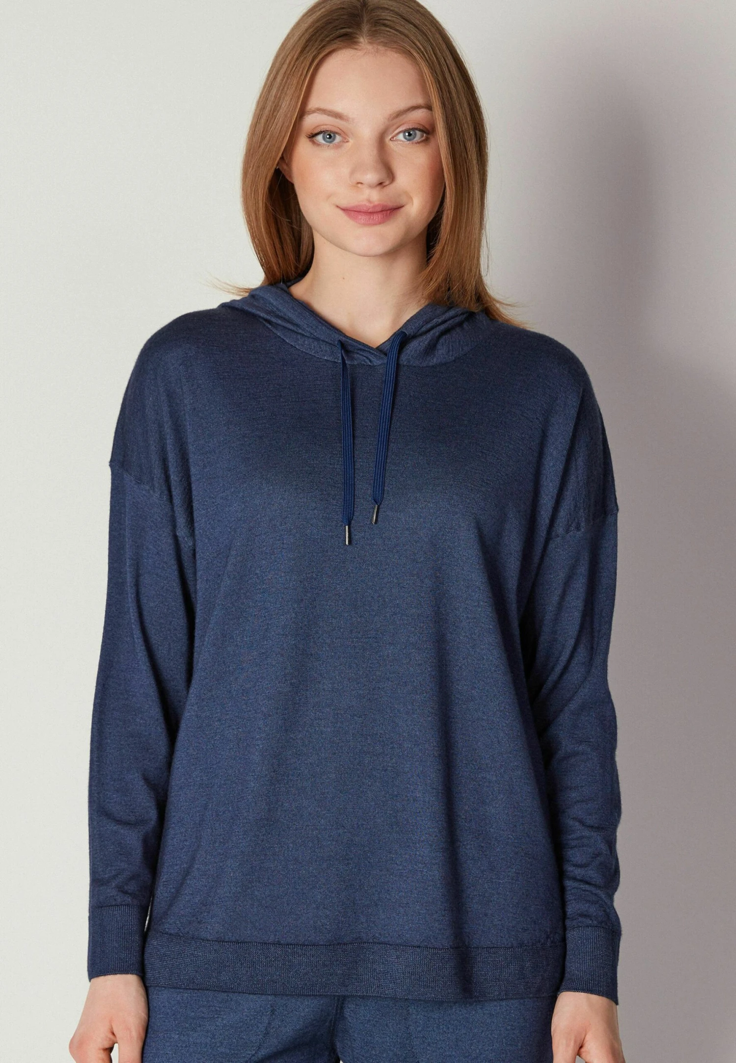 Ultrafine - Jersey Con Capucha - Garment Dyed Ultramarine Blue 3 Ultrafine - Jersey Con Capucha - Garment Dyed Ultramarine Blue