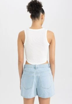 DeFacto Set - Falda Cruzada - White -OXMO Ventas 8d575f6f0d0c4393a1f10bec954a32a4