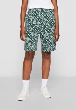 Lacoste X Netflix - Shorts - Green/White -OXMO Ventas 9b4c14613e184a9f8c80f5bd3e358d02