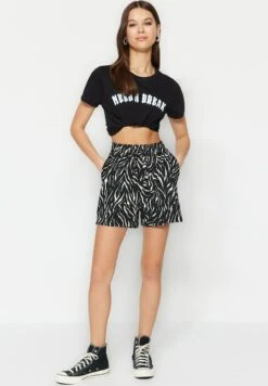 Trendyol Gewoontjes - Shorts - Black -OXMO Ventas a1b5181aacf341e1818c209ee94846a6