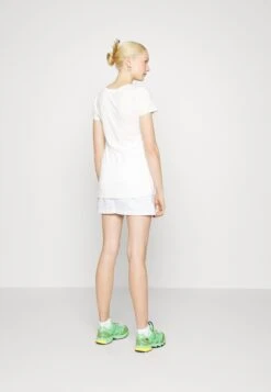 Vero Moda Tall Vmwild Alma Skirt - Falda De Tubo - Bright White -OXMO Ventas a5c84e28fba1435ab1eda5808e7d9e42