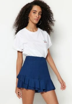 Trendyol Shorts - Navy Blue