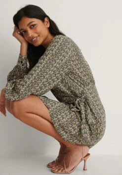 NA-KD Vestido Informal - Grey/Yellow -OXMO Ventas a7ce238861ee4f91a4e7db0b07e44eec