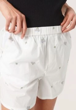 Soaked In Luxury Sosllenora- Shorts - Whisper White -OXMO Ventas b4a3830c68ea418fb1df8f99b7fe838c