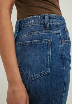 NA-KD Hochgeschnittene Cropped - Vaqueros Rectos - Mid Blue 9 NA-KD Hochgeschnittene Cropped - Vaqueros Rectos - Mid Blue -OXMO Ventas b4c752aa28f84a219994b6cac77e4f8f