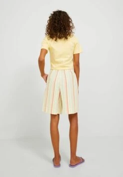 JJXX Jxliva - Shorts - Seedpearl -OXMO Ventas cae9693231cb466a8926de0d50c6cca2