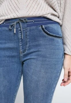 Corsaire - Shorts Vaqueros - Denim -OXMO Ventas f18d327fcc204a86b6373cce8f83172c