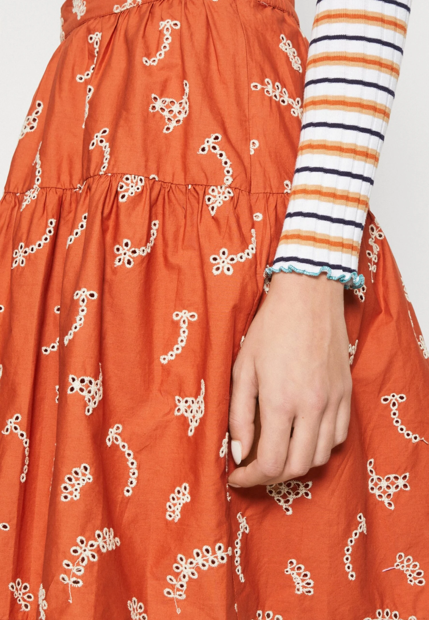 Soaked In Luxury Alannis Skirt - Falda Acampanada - Auburn 6 Soaked In Luxury Alannis Skirt - Falda Acampanada - Auburn - Imagen 4