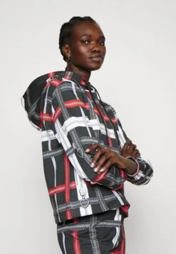 LOVE MOSCHINO Jersey Con Capucha - Black -OXMO Ventas fbed1be9a09f482d849f1f83bd18854e