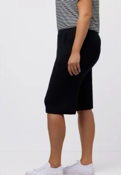 Ulla Popken ElastikbundTaschen - Shorts - Dunkles Marine -OXMO Ventas fc74c68037784d39a1e21b9b5355ee0f