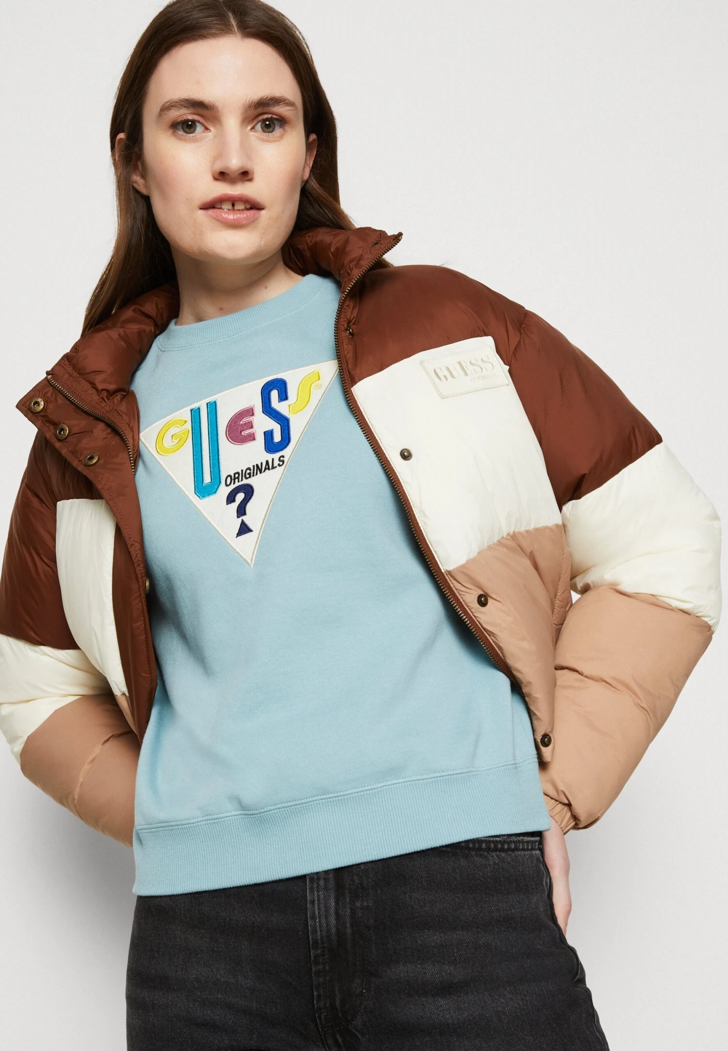 Go Gia Logo Crewneck - Sudadera - London Sky Multi 6 Go Gia Logo Crewneck - Sudadera - London Sky Multi - Imagen 4