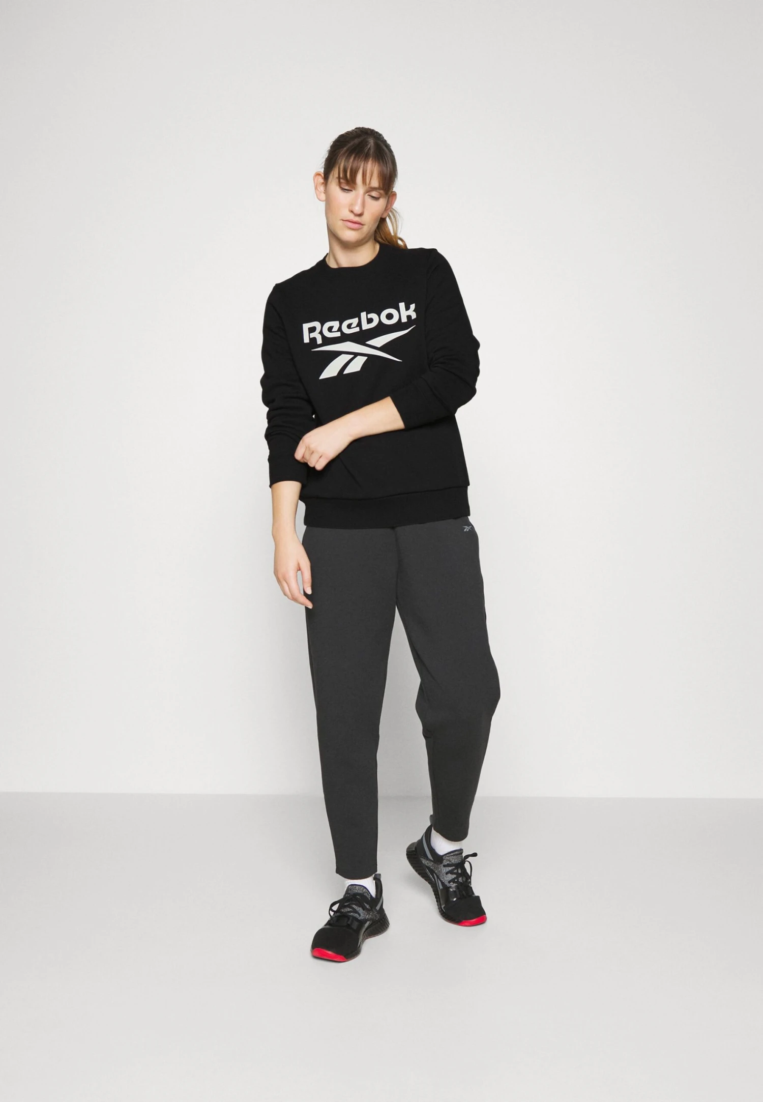 Reebok Crew - Sudadera - Black 4 Reebok Crew - Sudadera - Black - Imagen 2